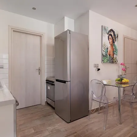 Corfu Town Luxury -a Holiday home *